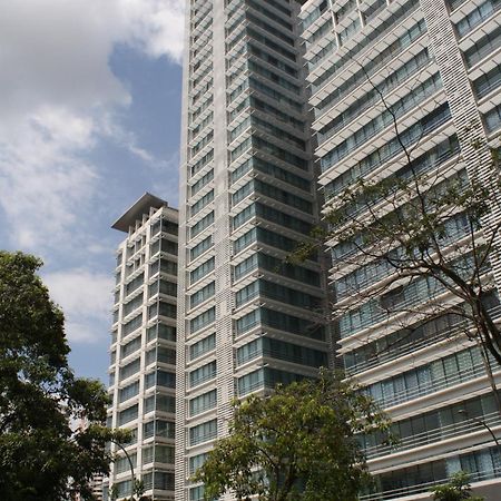 Parkroyal Serviced Suites Kuala Lumpur Exterior foto The building of the National University of Singapore