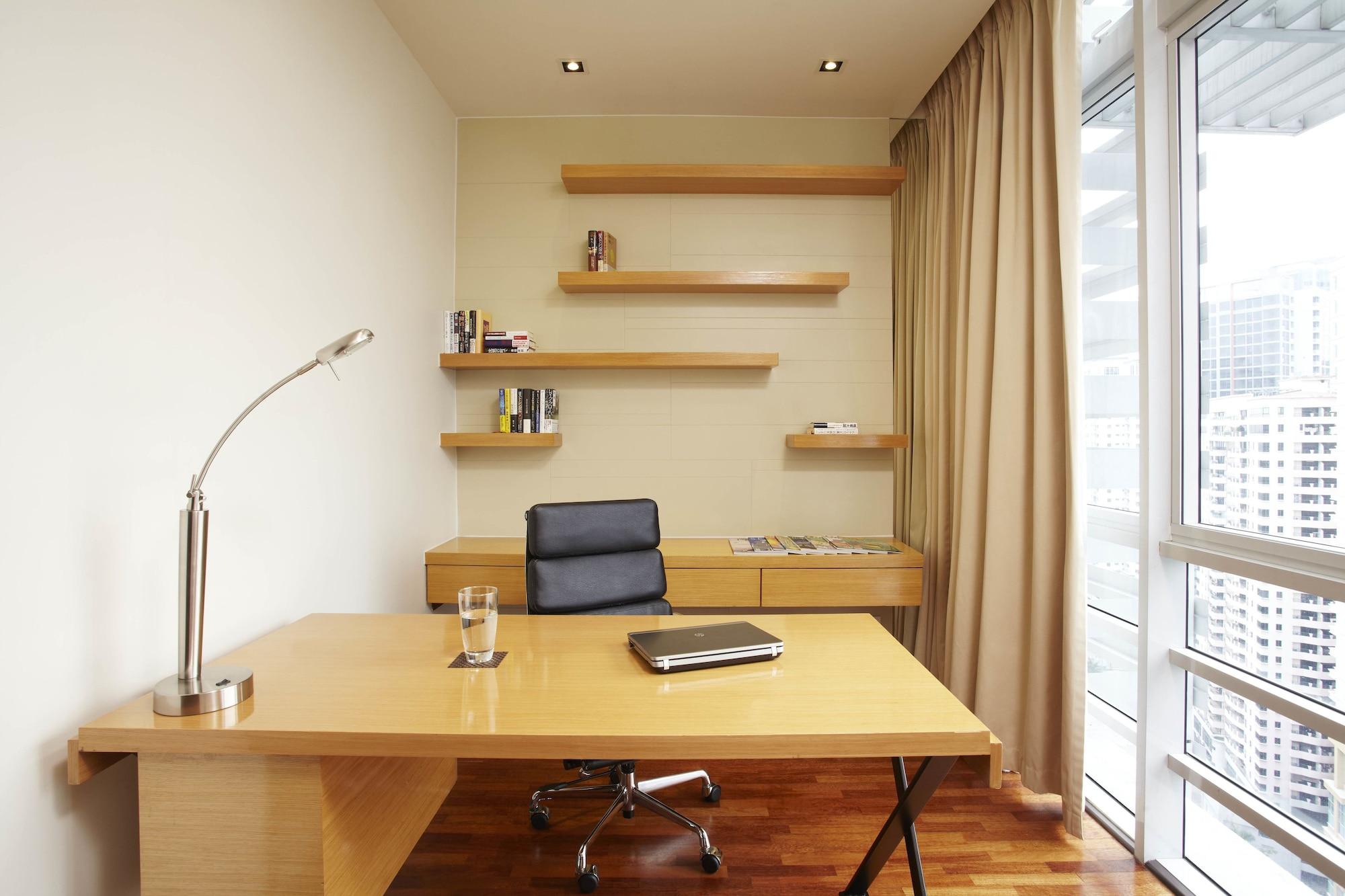 Parkroyal Serviced Suites Kuala Lumpur Exterior foto A home office