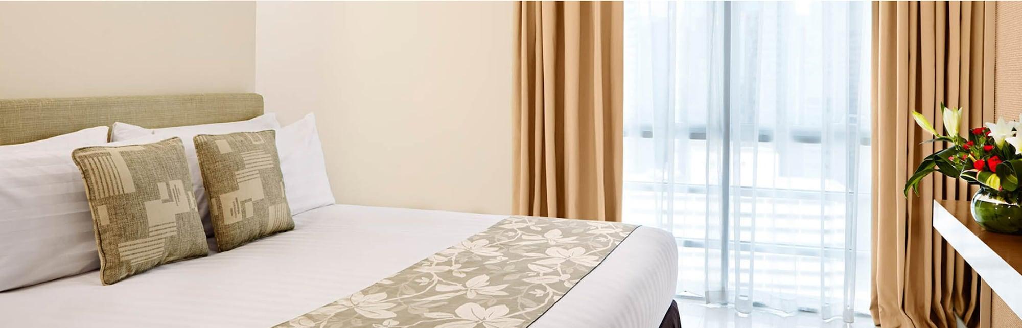 Parkroyal Serviced Suites Kuala Lumpur Exterior foto A bed runner