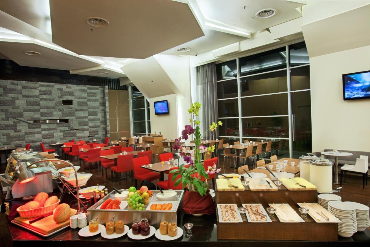 Parkroyal Serviced Suites Kuala Lumpur Restaurante foto The lounge at the airport